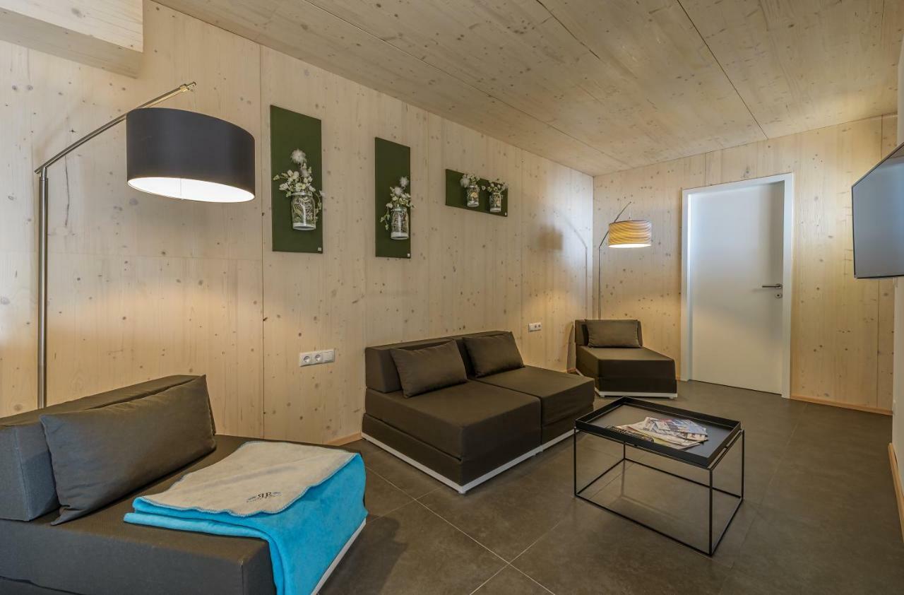 Riverside Residence فلاخاو المظهر الخارجي الصورة